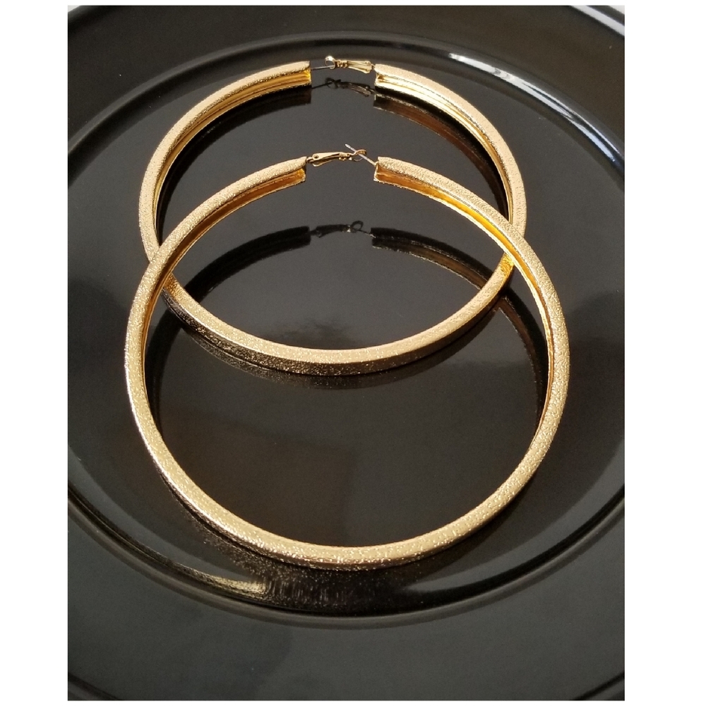 NWT Jennifer &  Co Huge Hoop Gold Tone Earrings